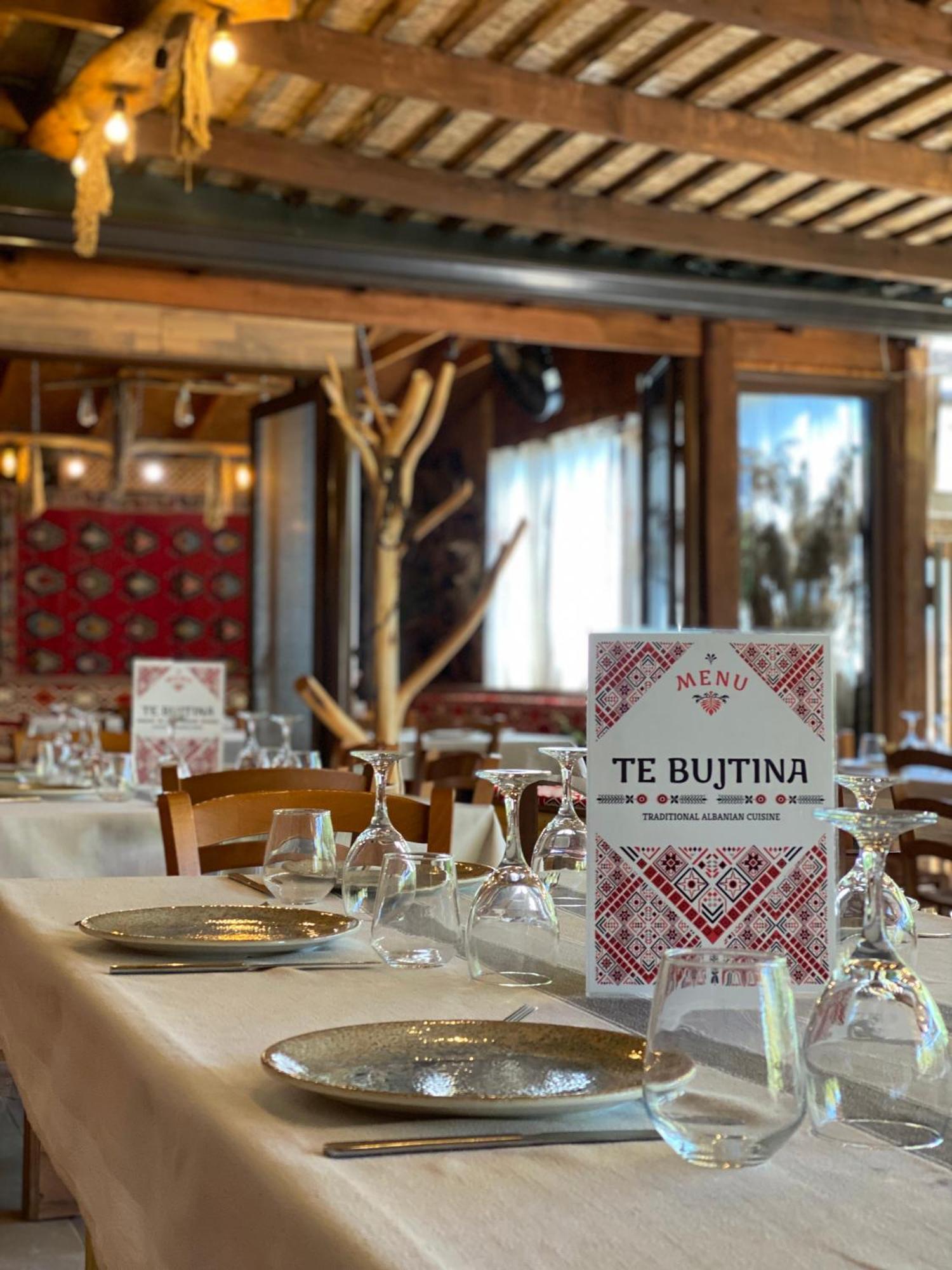 Te Bujtina Hotel- Cozy Stay With Traditional Breakfast Near Beach Golem  Extérieur photo